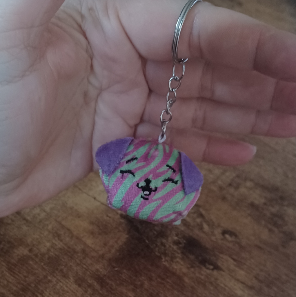 Pikmi Pops Surprise Scented Plushie Beanie Keychain